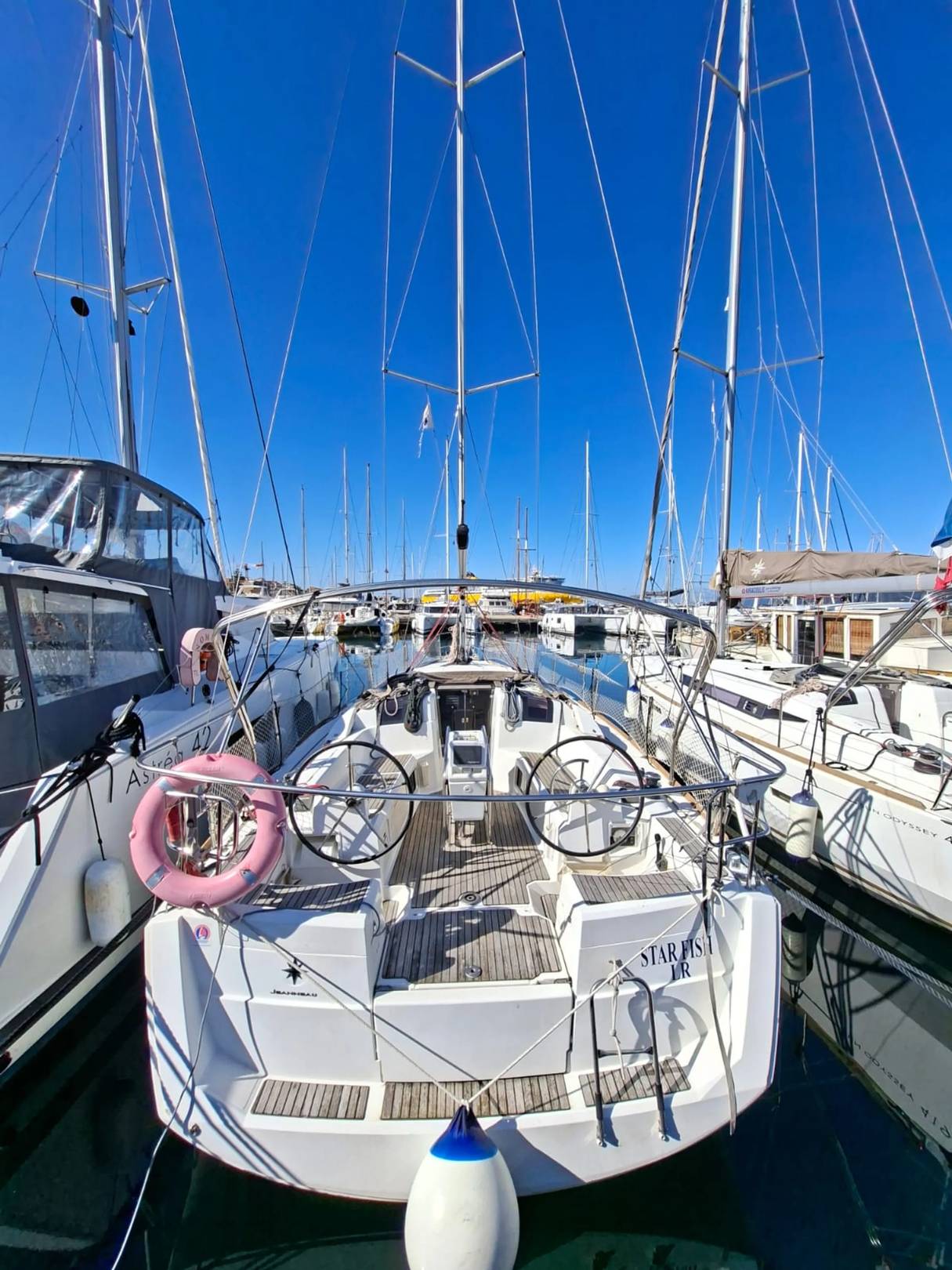 Sun Odyssey 389 - 3