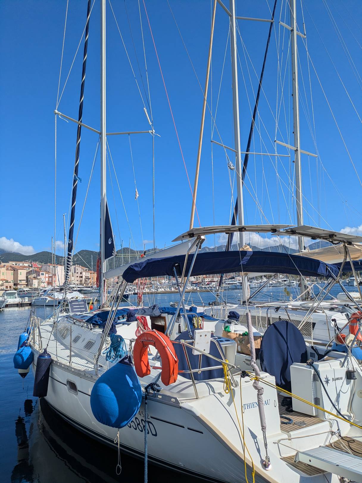 Sun Odyssey 45.2