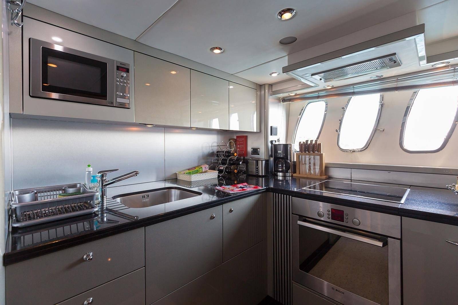 Sunseeker 82 - 4