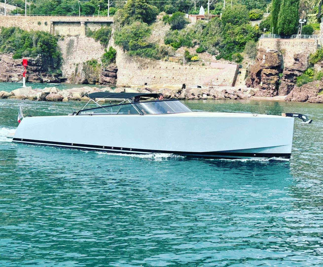 VanDutch 40
