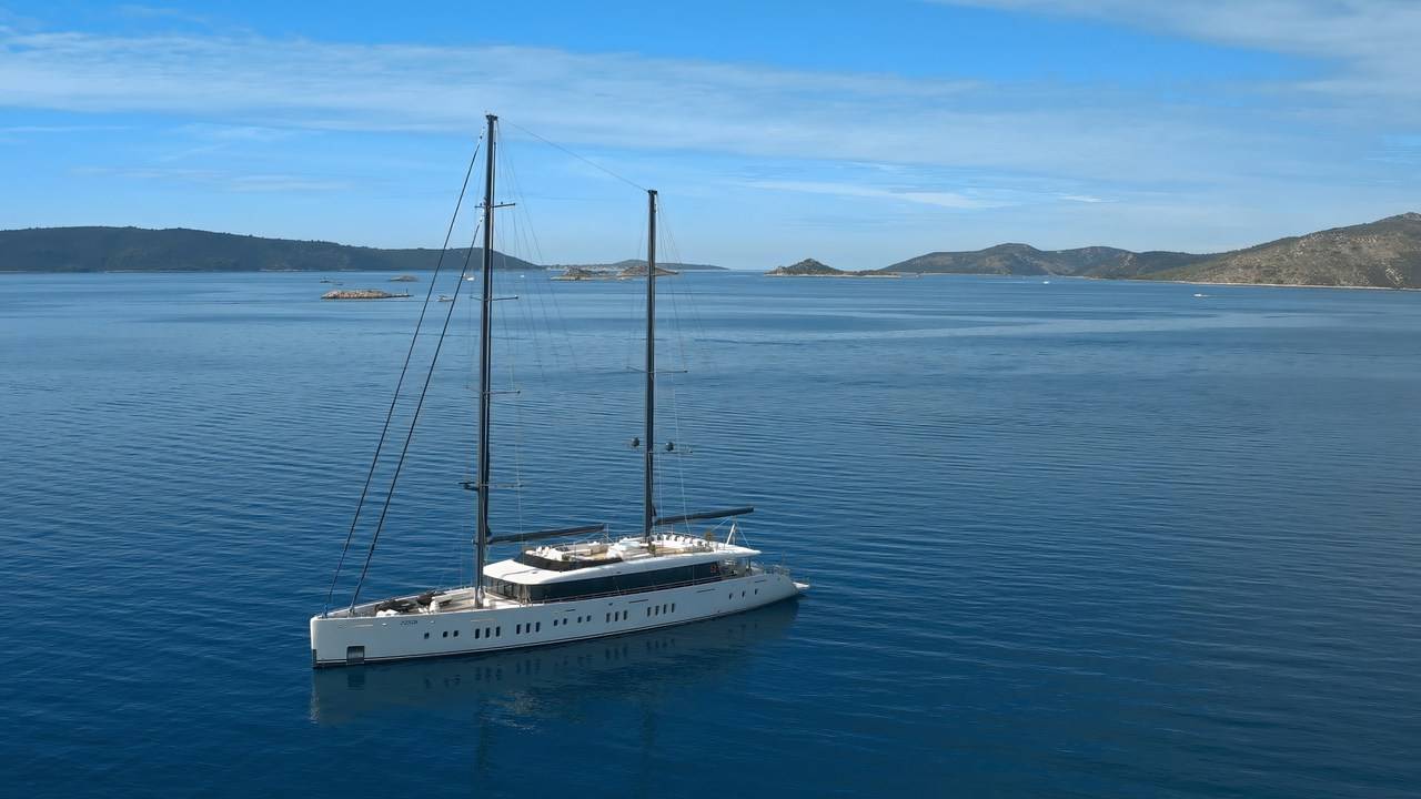 Adri - 2