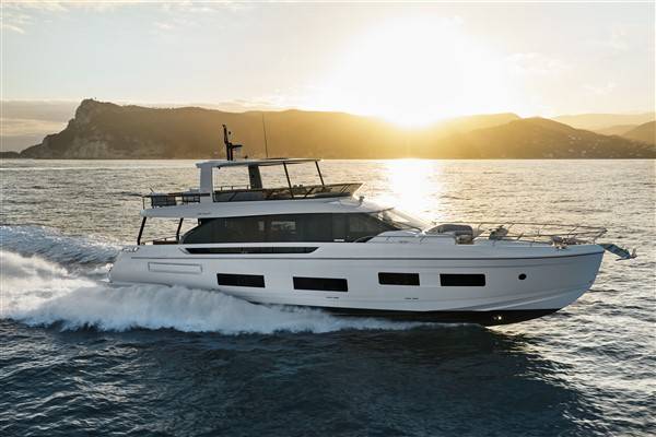 Azimut 82 F