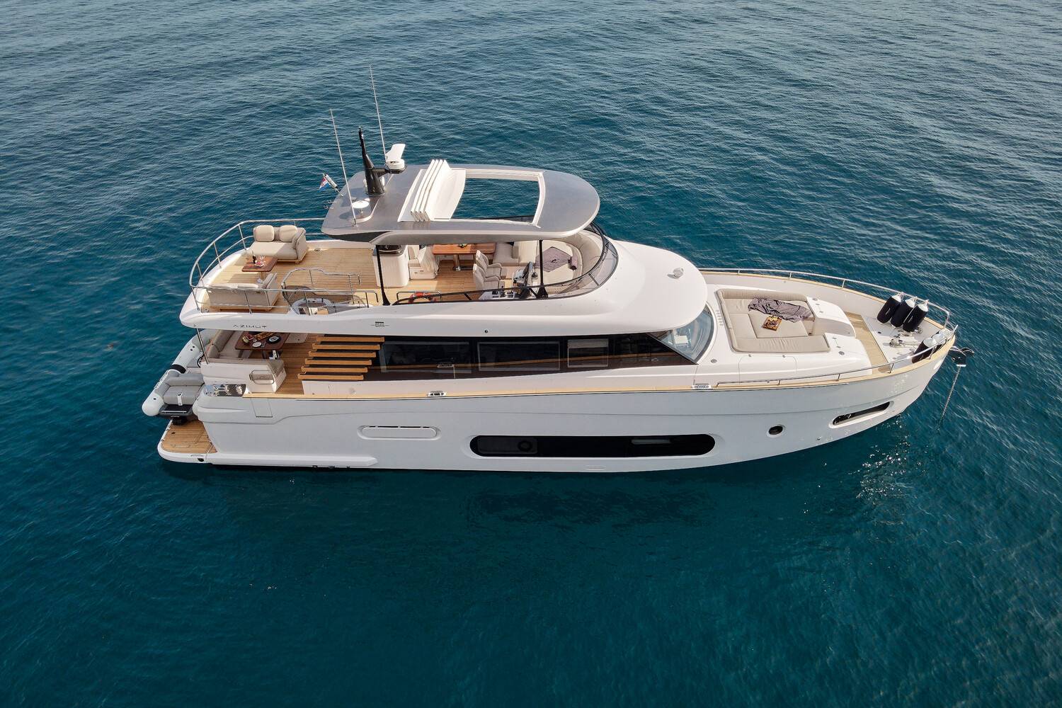 Azimut Magellano 66 - 2