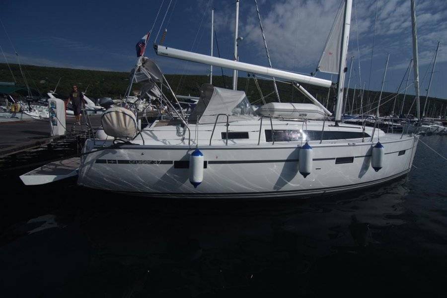 Bavaria 37 Cruiser