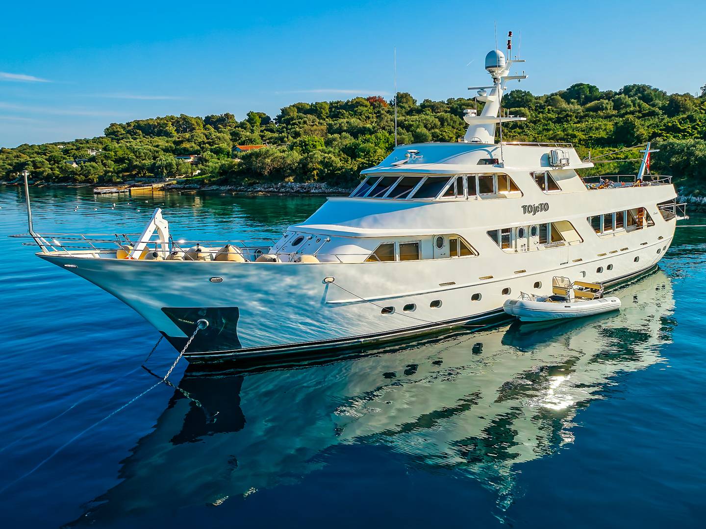 Benetti 115