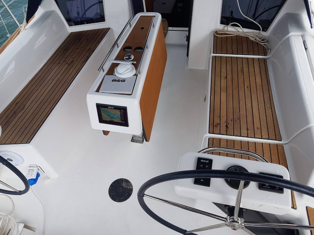 Dufour 360 Grand Large - 3