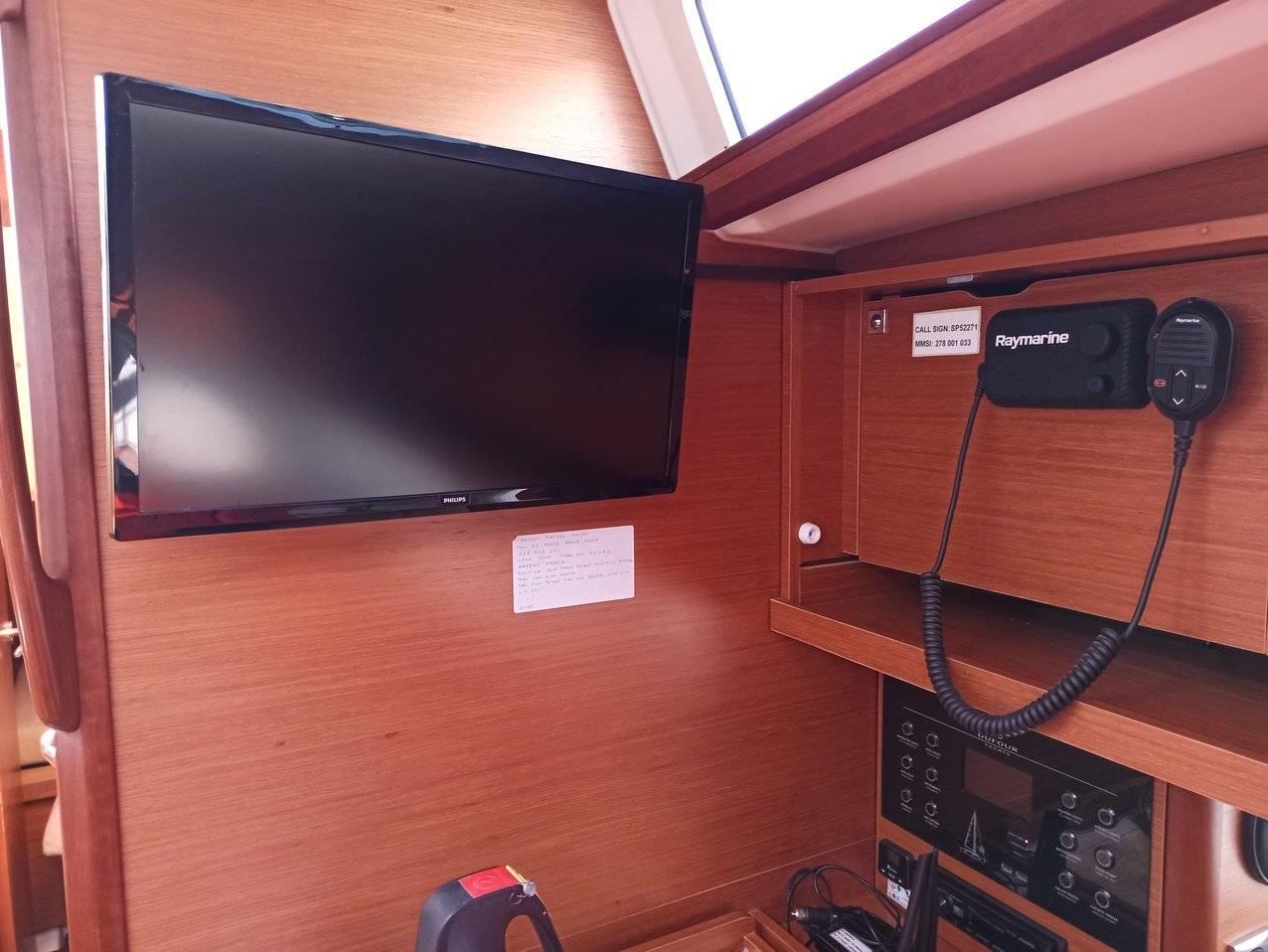 Dufour 390 Grand Large - 3