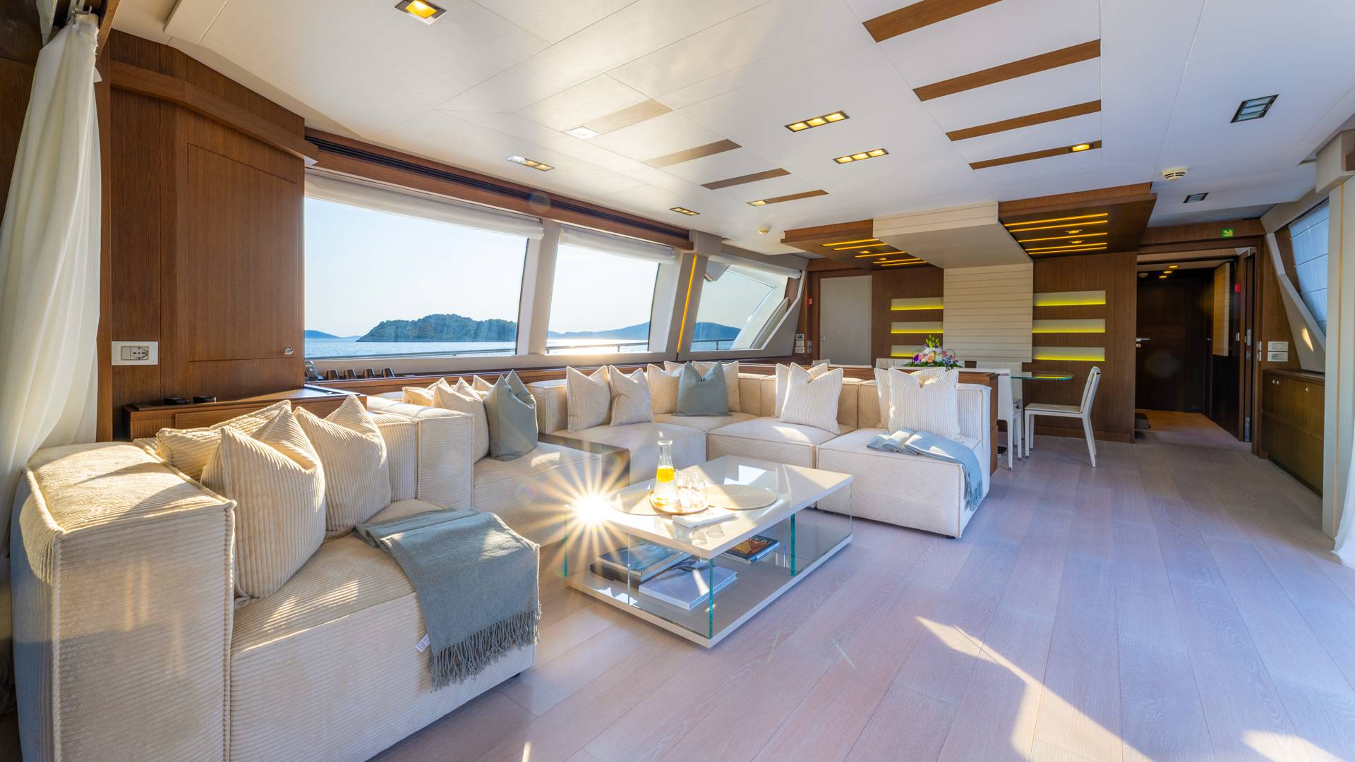 Ferretti Custom Line 100 - 3