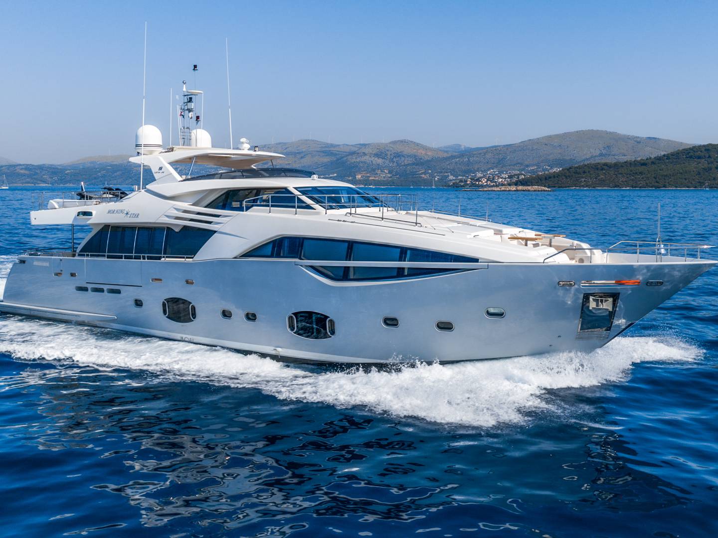 Ferretti Custom Line 100 - 2