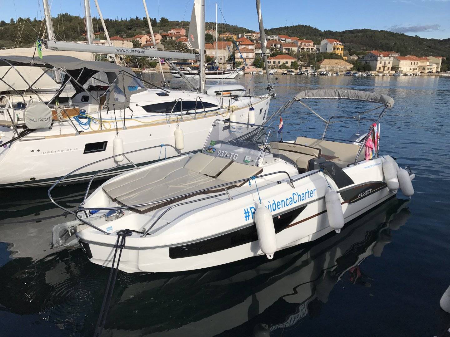 Flyer 7.7 Sundeck - 3