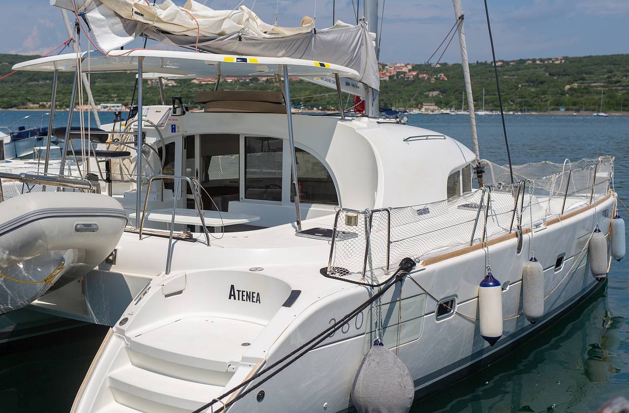 Lagoon 380 S2 - 3