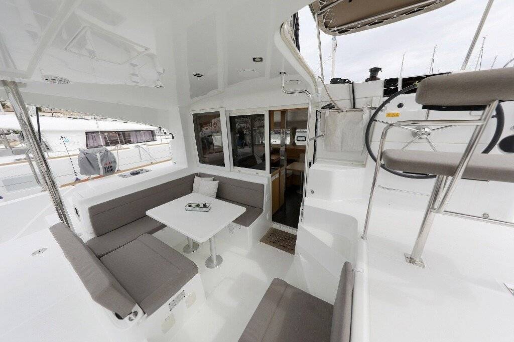 Lagoon 39 - 2