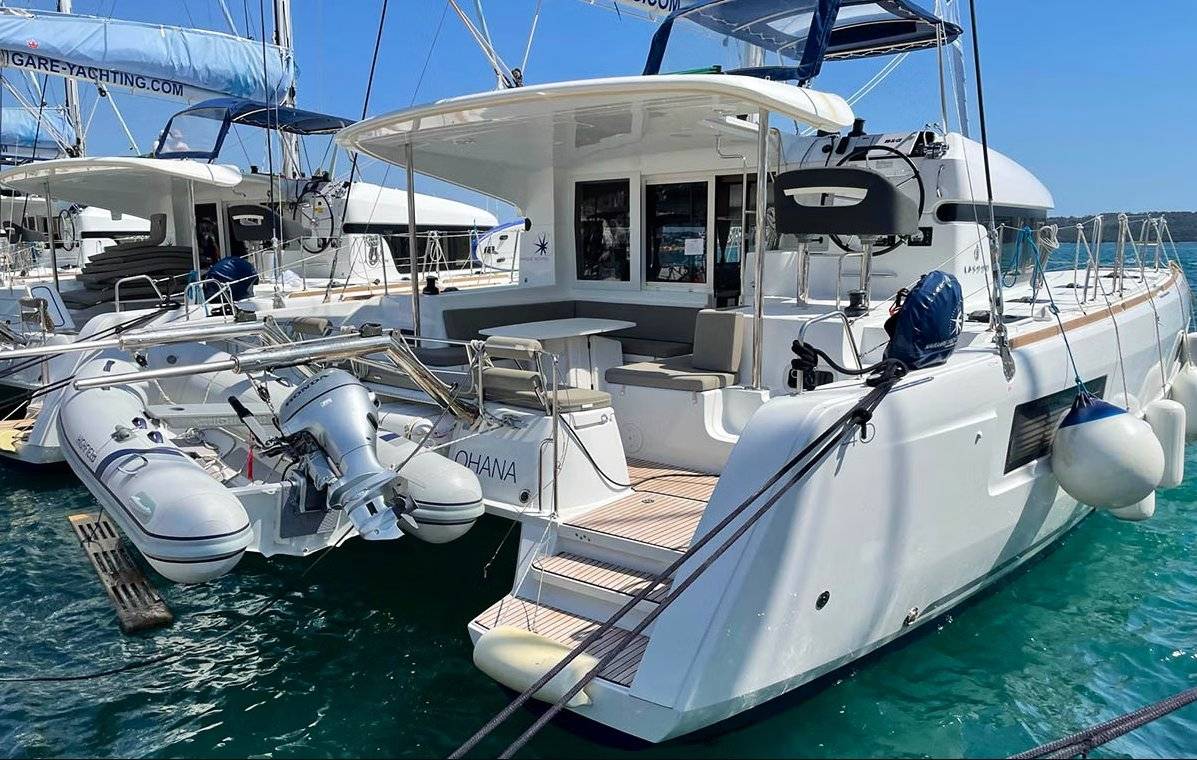 Lagoon 40