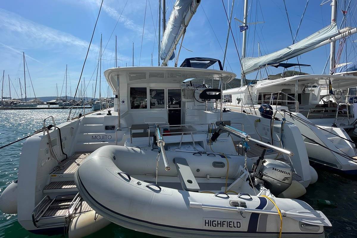 Lagoon 40
