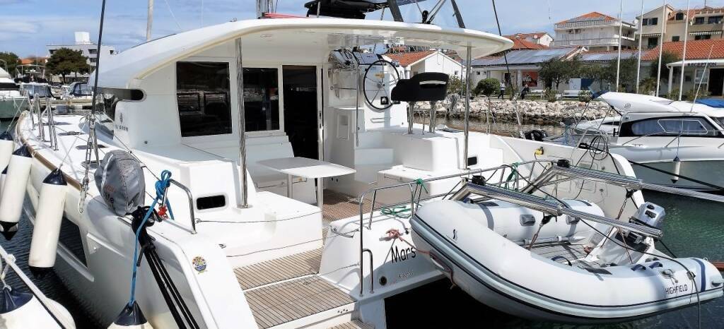 Lagoon 40