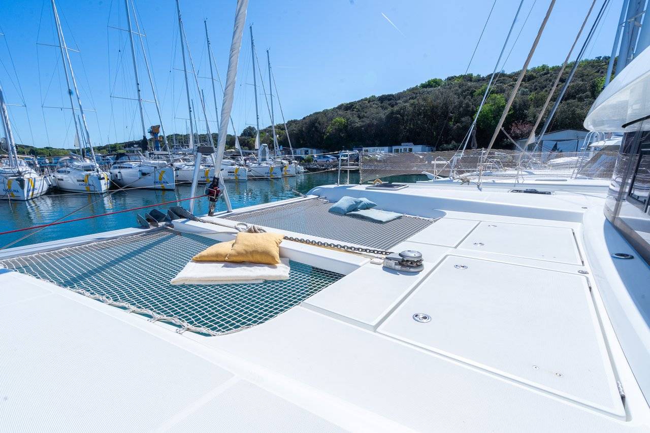 Lagoon 42 - 3