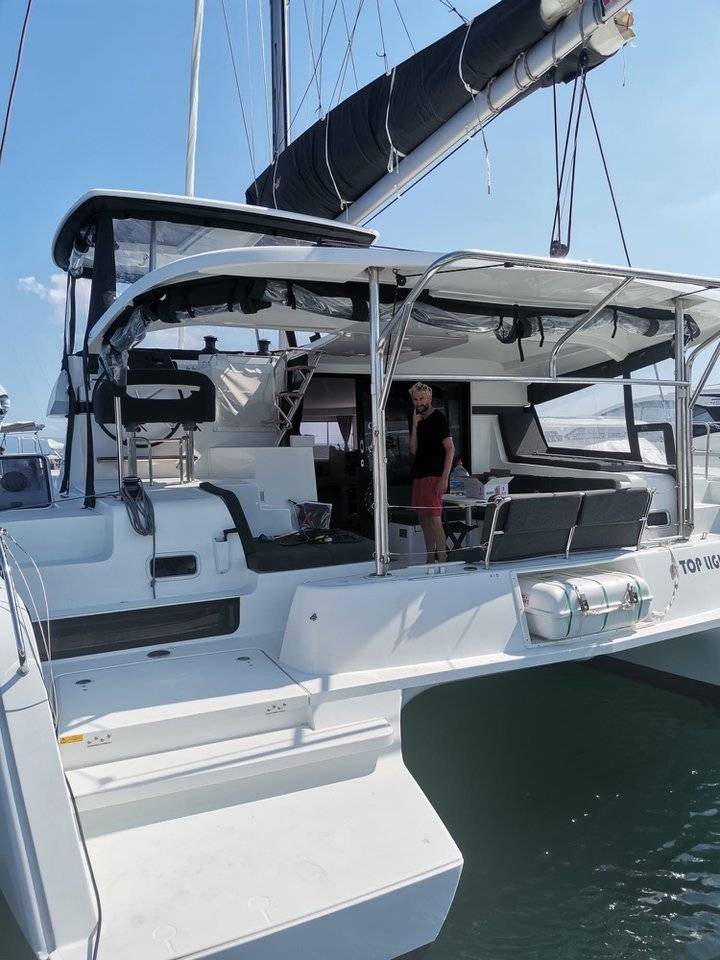 Lagoon 42 - 3