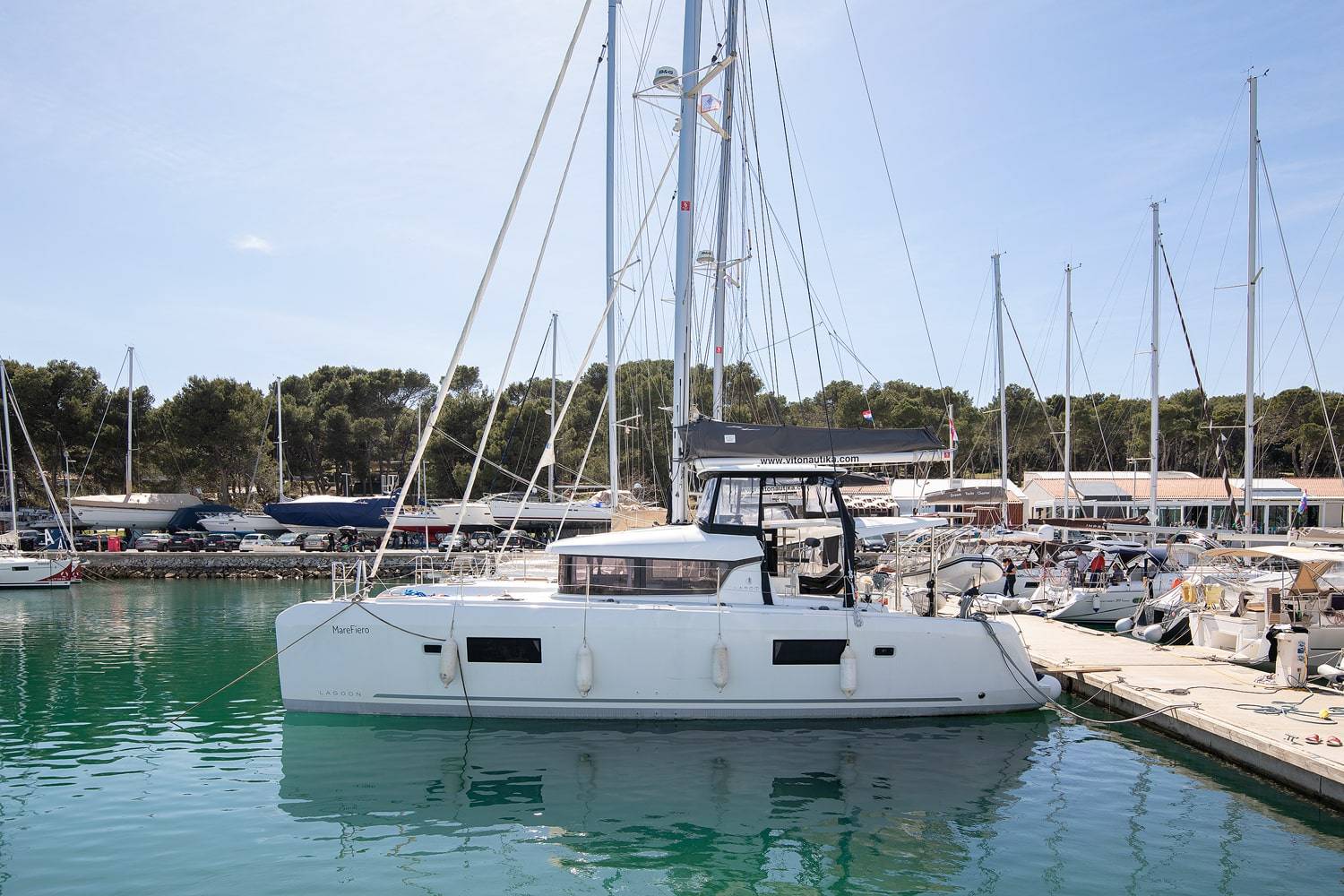Lagoon 42 - 2