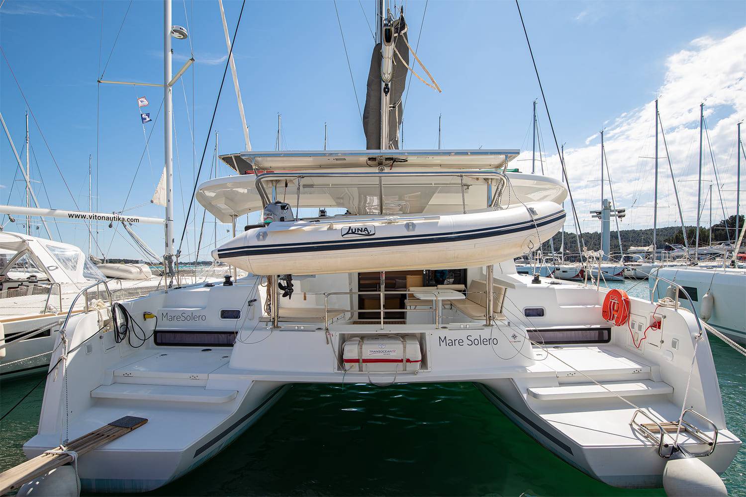 Lagoon 42 - 3