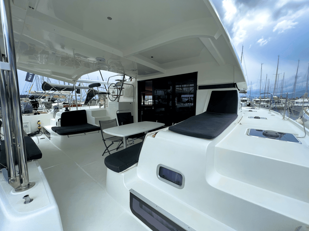Lagoon 42 - 4