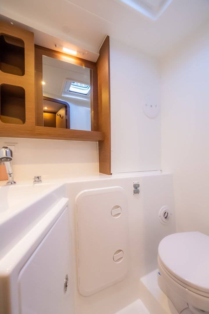Lagoon 42 - 2