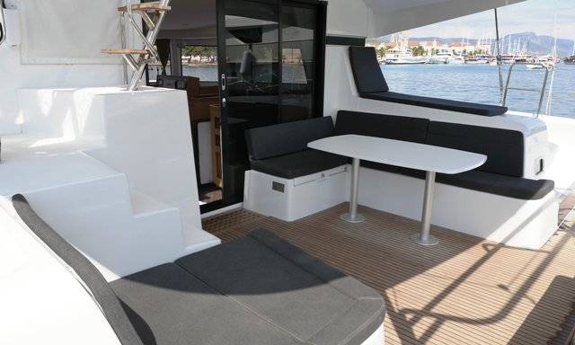 Lagoon 42 - 4