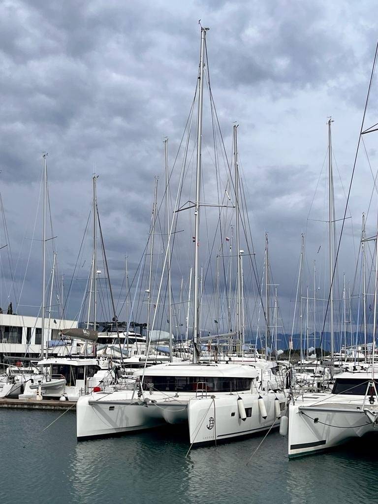 Lagoon 42 - 3