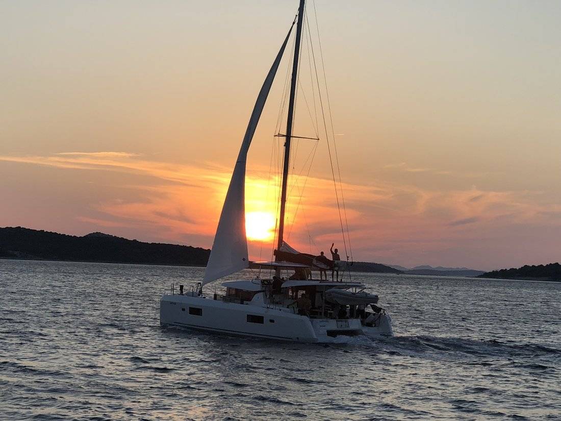Lagoon 42