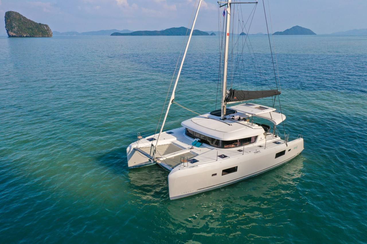 Lagoon 42 - 2