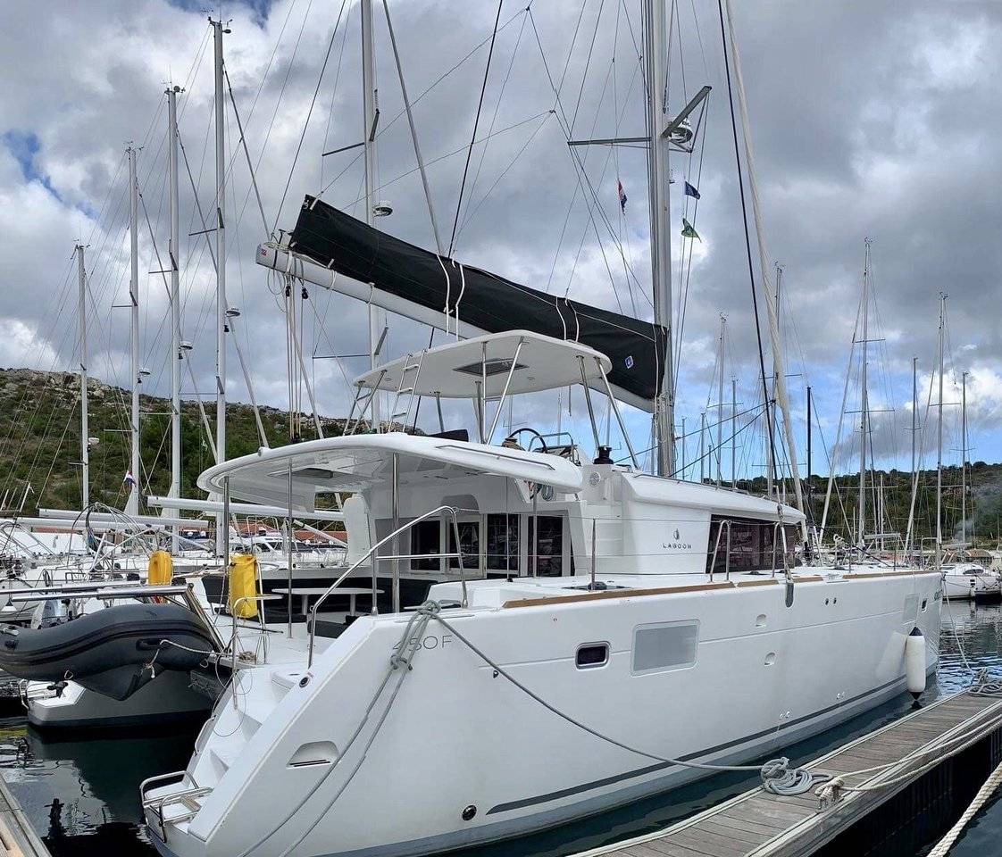 Lagoon 450 F