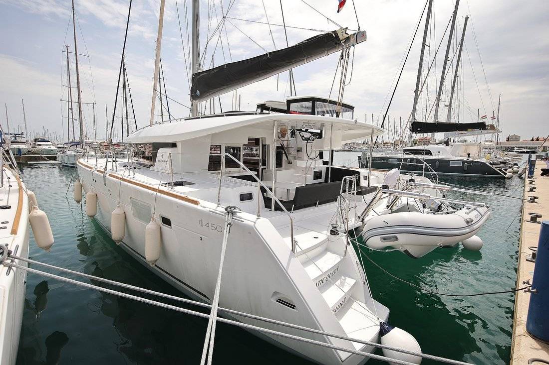 Lagoon 450 SporTop - 3