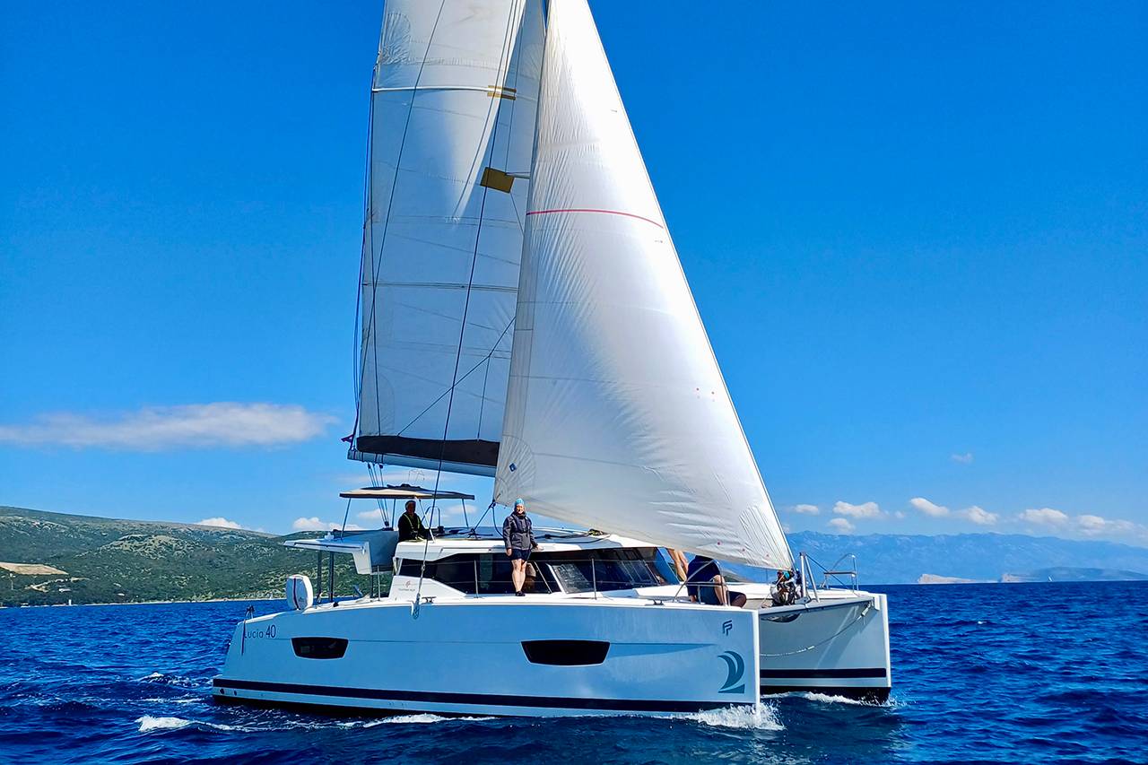 Lucia 40 - 2