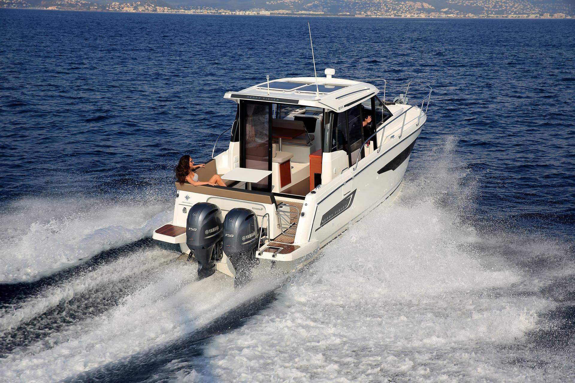 Merry Fisher 895 - 3