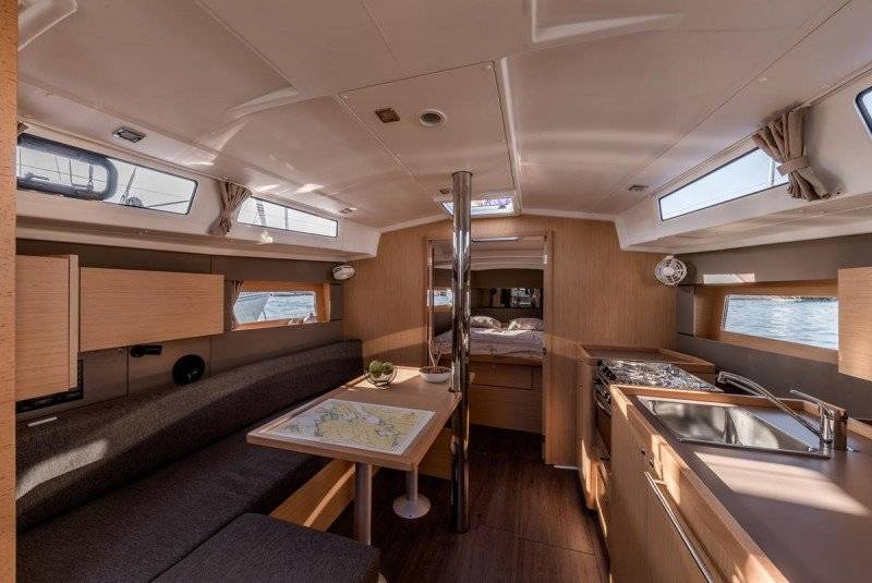 Oceanis 38.1 - 3