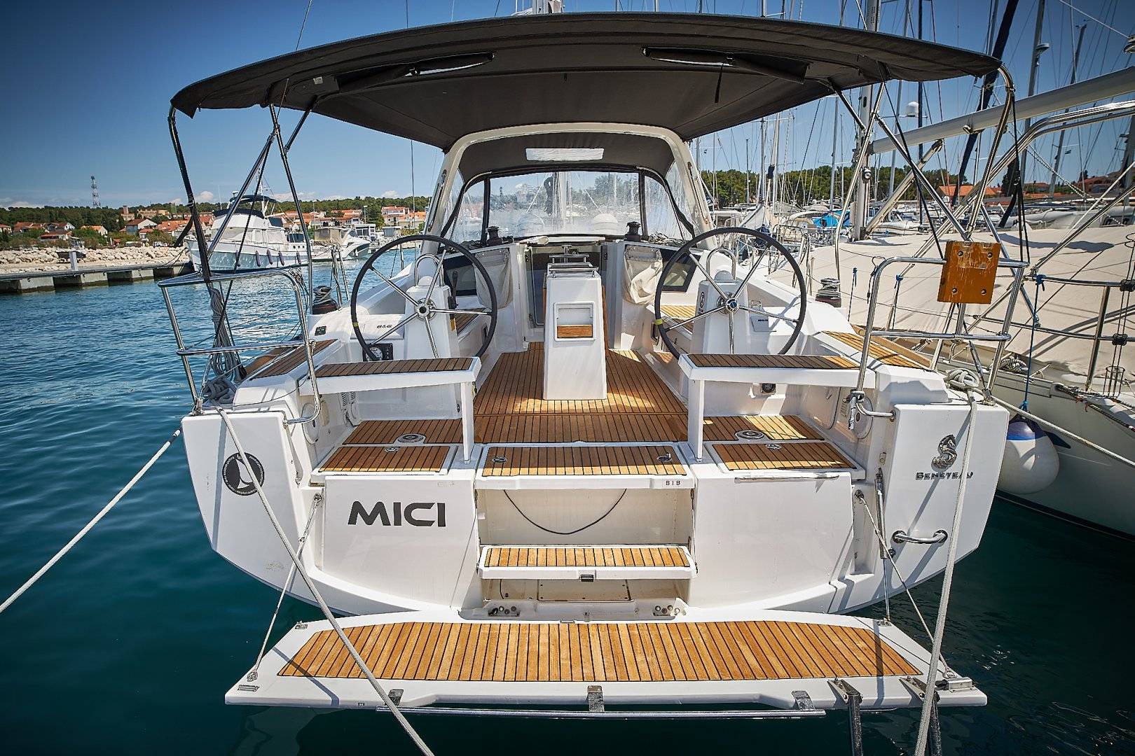 Oceanis 38.1