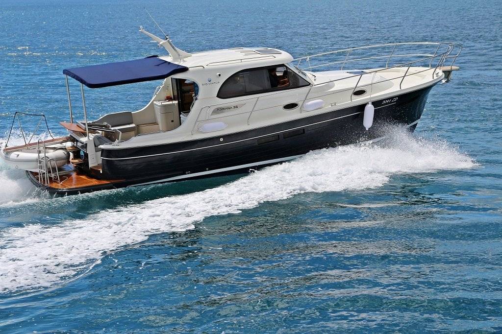 SAS Adriana 36