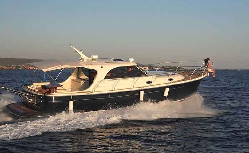 SAS Adriana 44 - 4