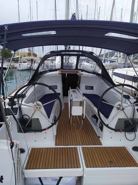 Sun Odyssey 349