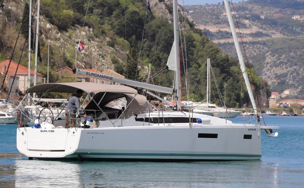 Sun Odyssey 380 - 2
