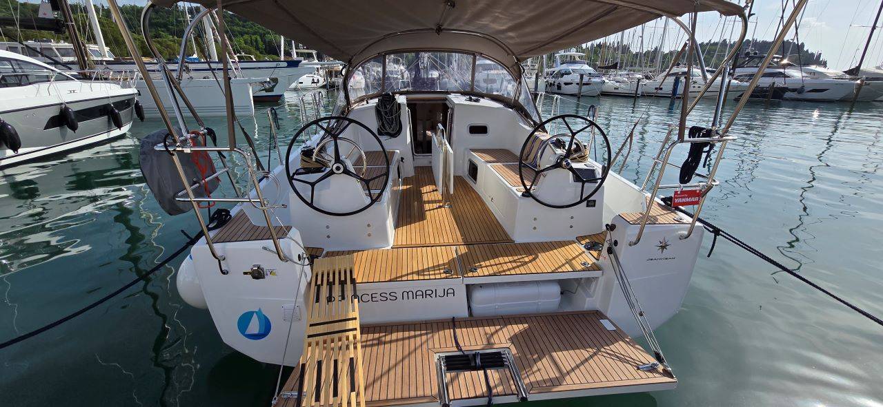 Sun Odyssey 380 - 5