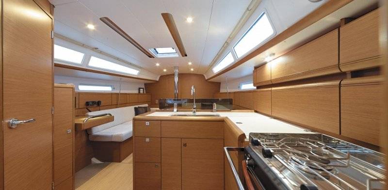 Sun Odyssey 389 - 4