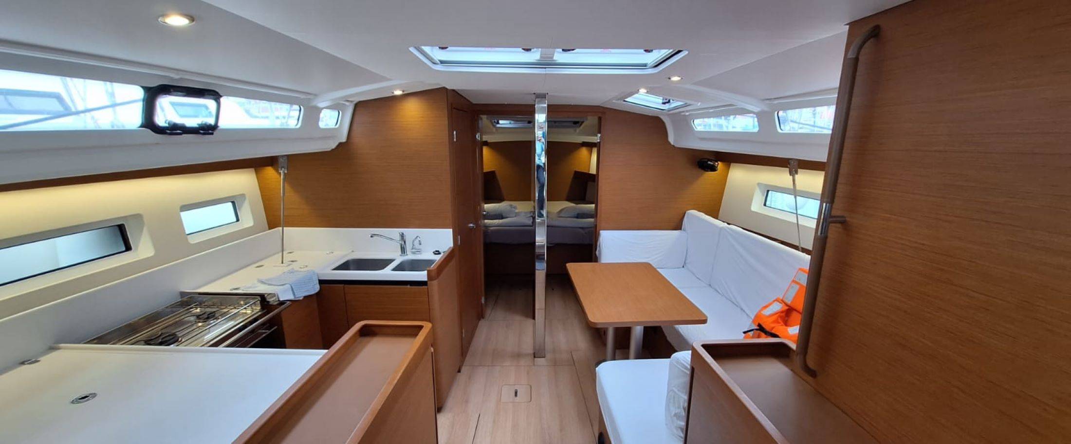 Sun Odyssey 440 - 3