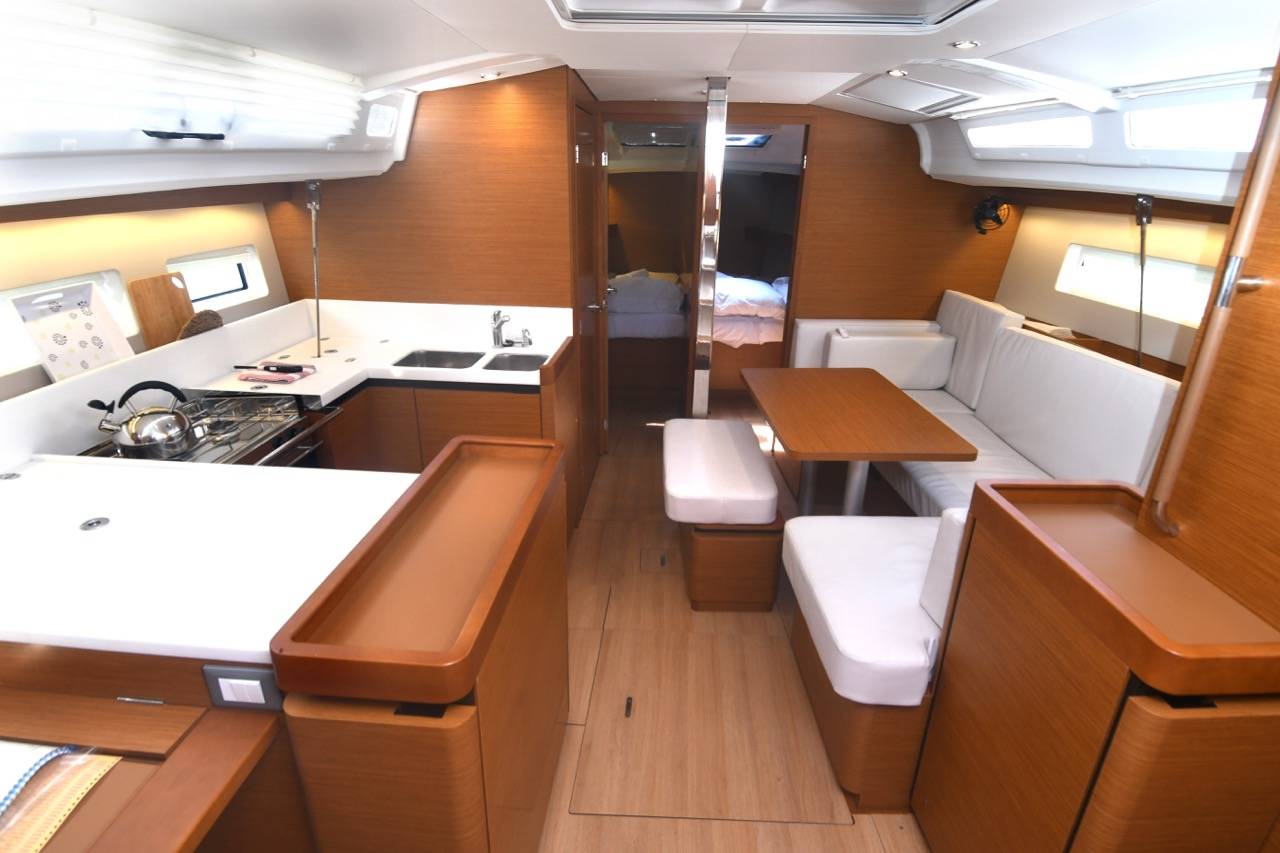 Sun Odyssey 440 - 3