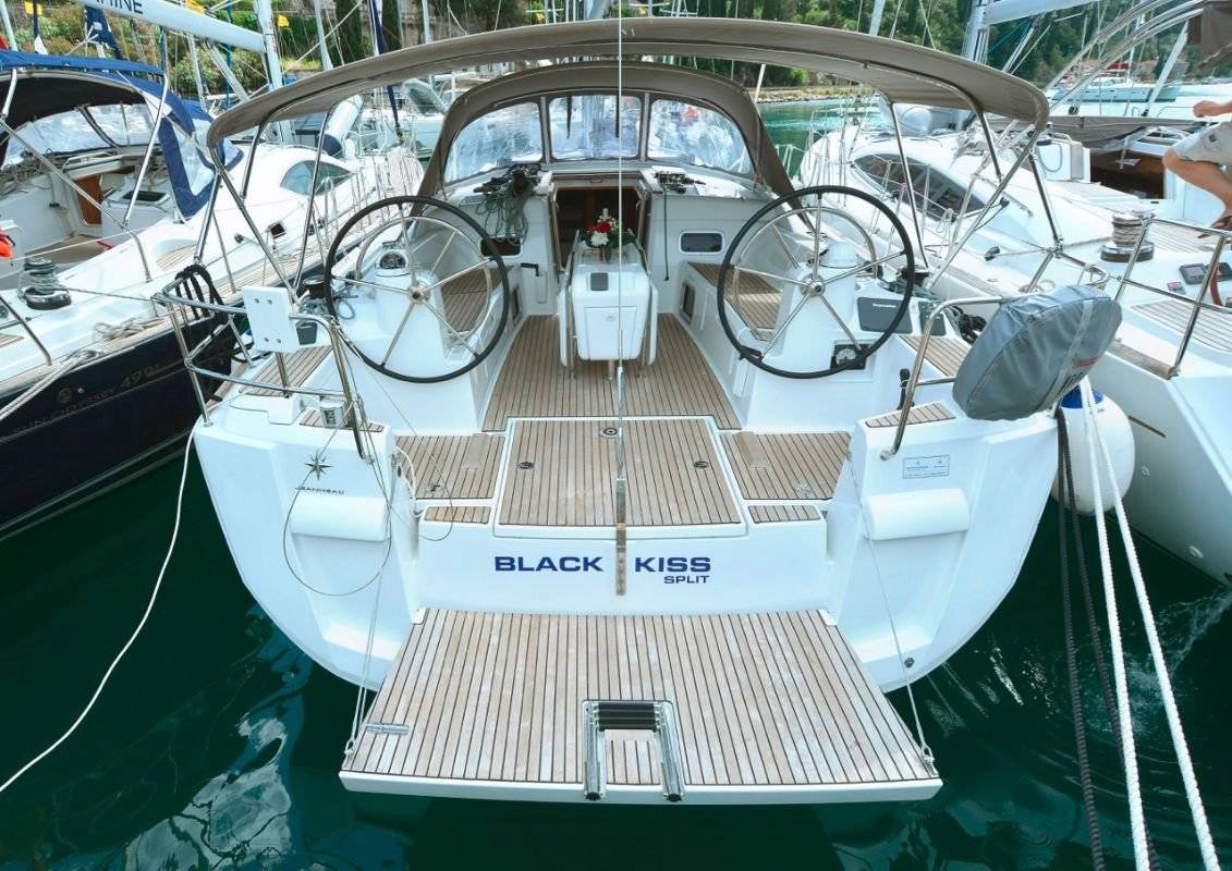 Sun Odyssey 479 - 3