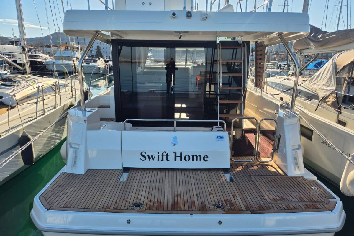 Swift Trawler 41 Fly