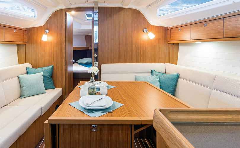 Bavaria Cruiser 37 - 4
