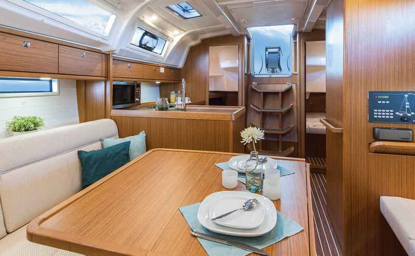 Bavaria Cruiser 37 - 5