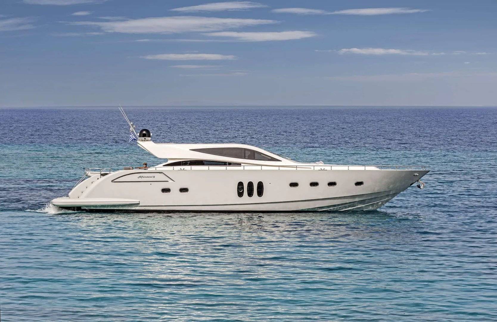 Alfamarine 72