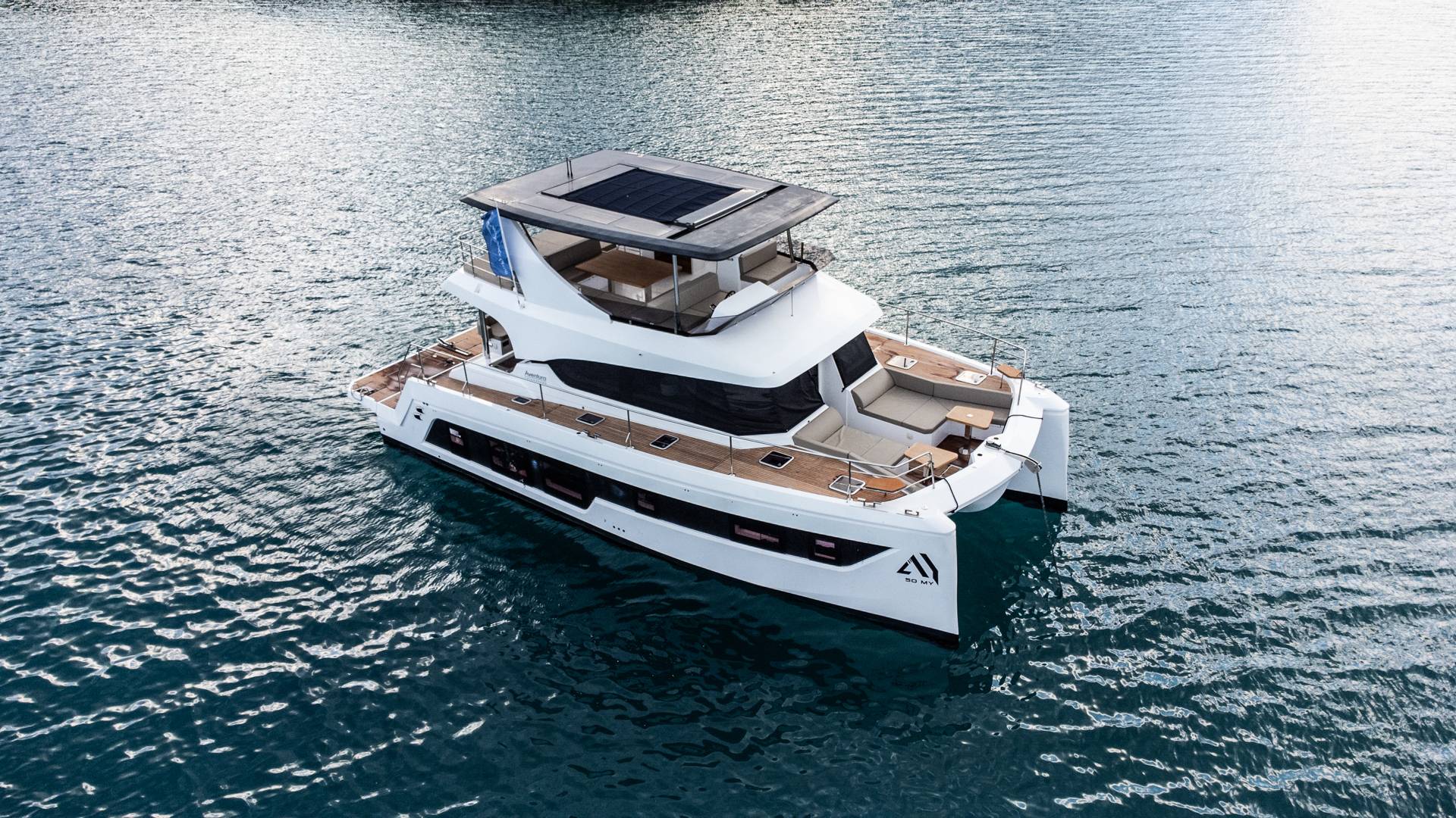 Aventura 14 MY
