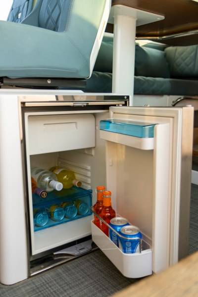 Axopar 37 XC Cross Cabin - 4